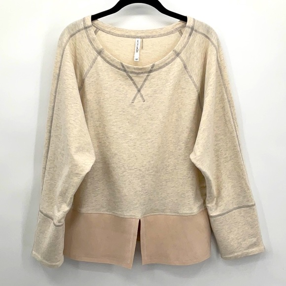 Mur Mur Suedette Trim Top - Picture 3 of 10